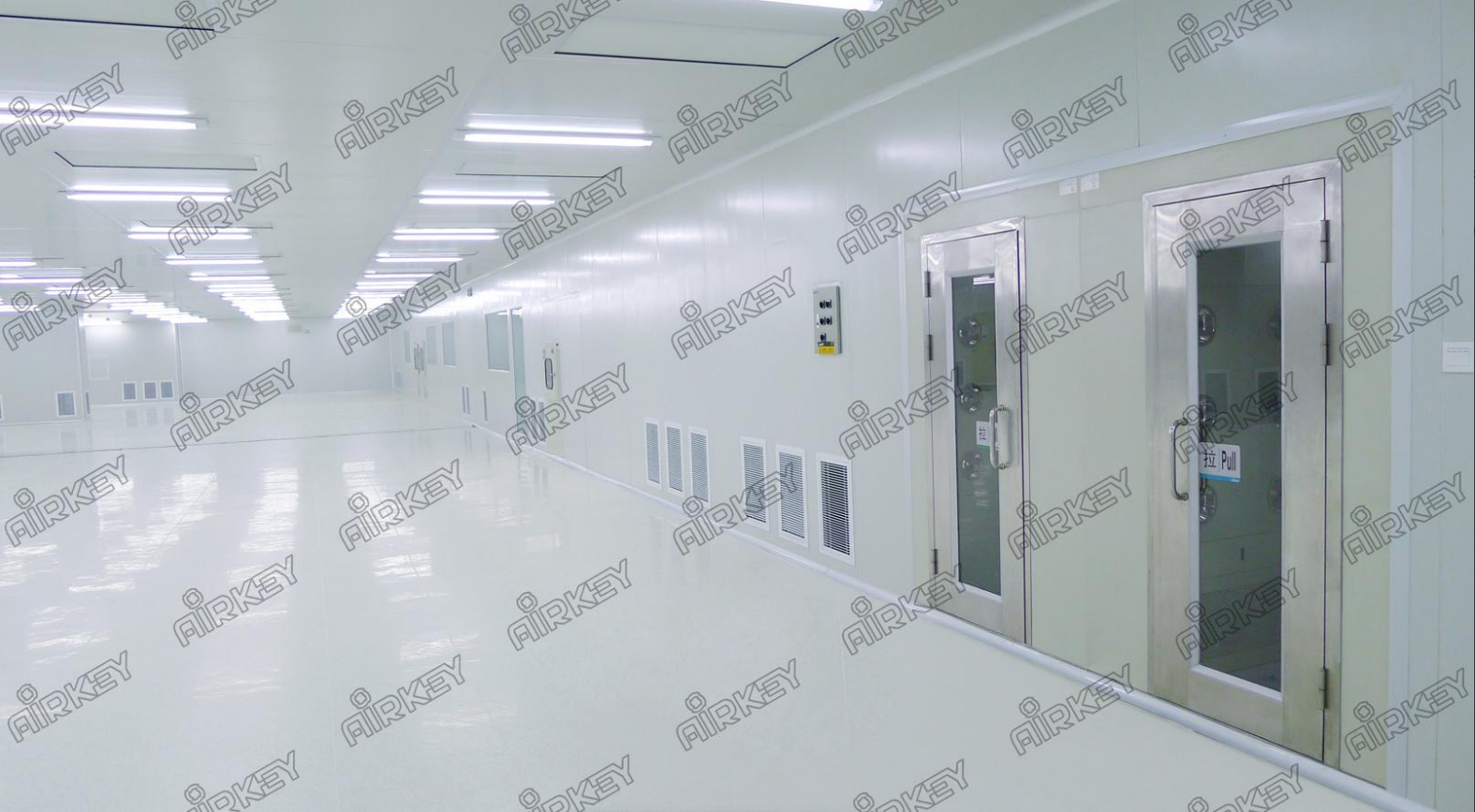Traditional cleanroom construction often requires long installation periods due to complex on-site coordination, sequential workflows, and extensive wet construction processes. For industries such as semiconductors, pharmaceuticals, electronics, and lithium battery manufacturing, delayed cleanroom delivery can directly impact production schedules and market opportunities.  Modular cleanroom systems provide a faster and more flexible alternative. Through factory prefabrication, integrated MEP planning, and parallel construction strategies, large-scale modular cleanroom projects can significantly reduce installation time while maintaining high cleanliness standards and long-term scalability.
