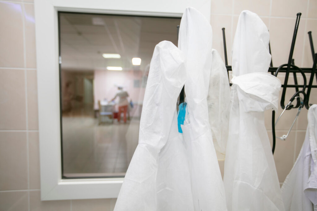What Causes Contamination in Cleanroom Gowning Room? How to Prevent It?