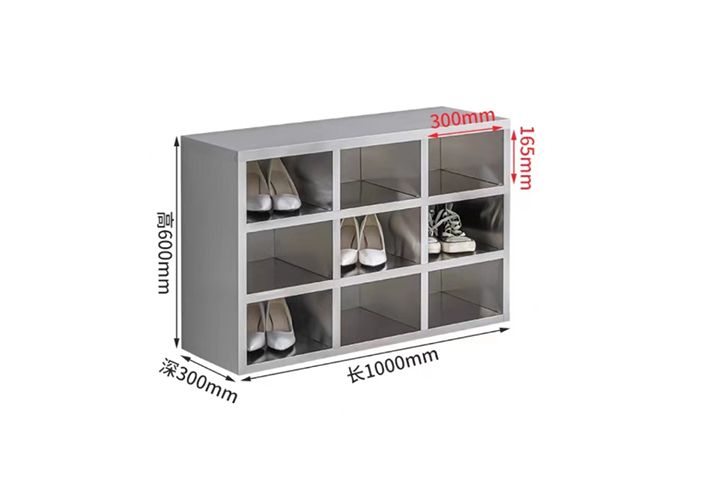 9-door cabinet
