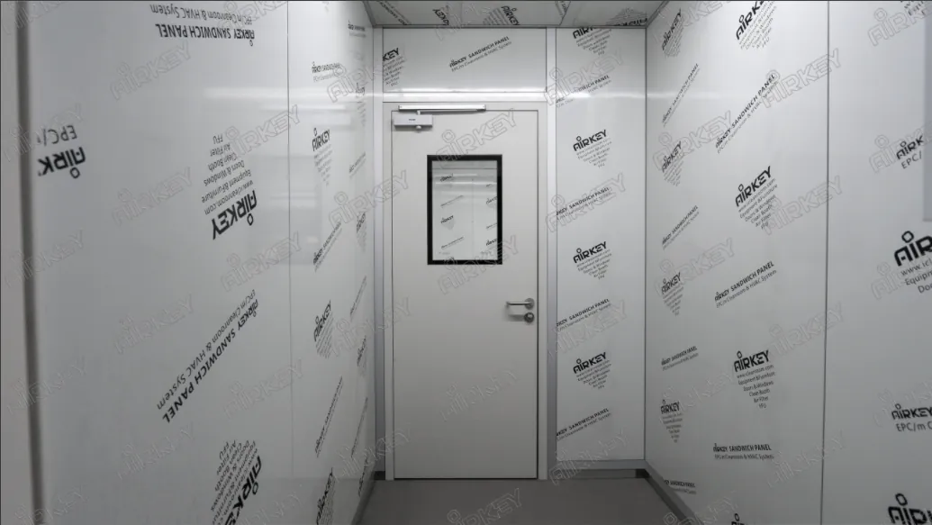 Cleanroom Gowning Room