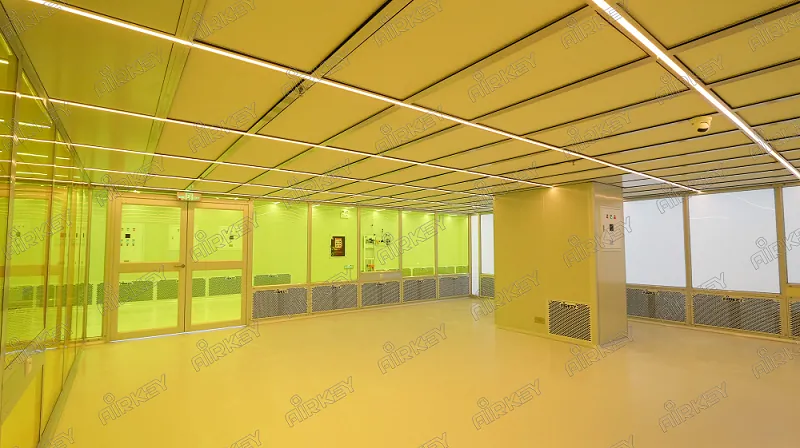 ISO4 5 6 Yellow Glass Semiconductor Modular Cleanroom
