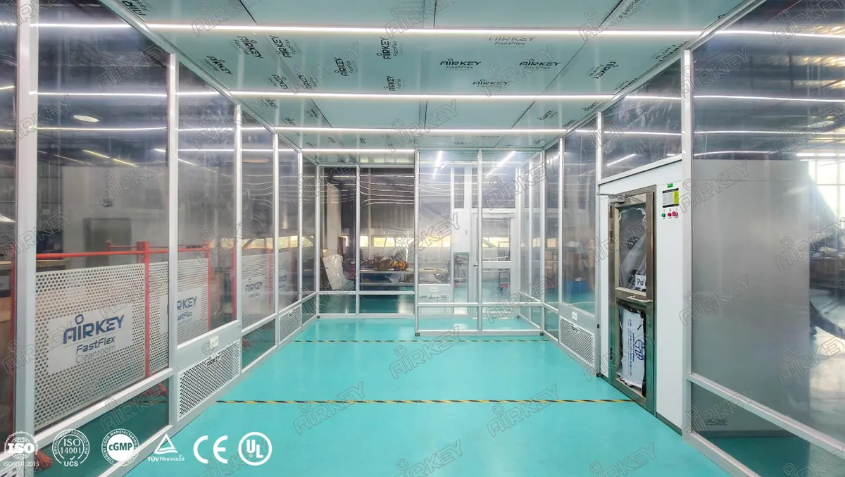 Anti-static modular cleanroom for precision plastic processing